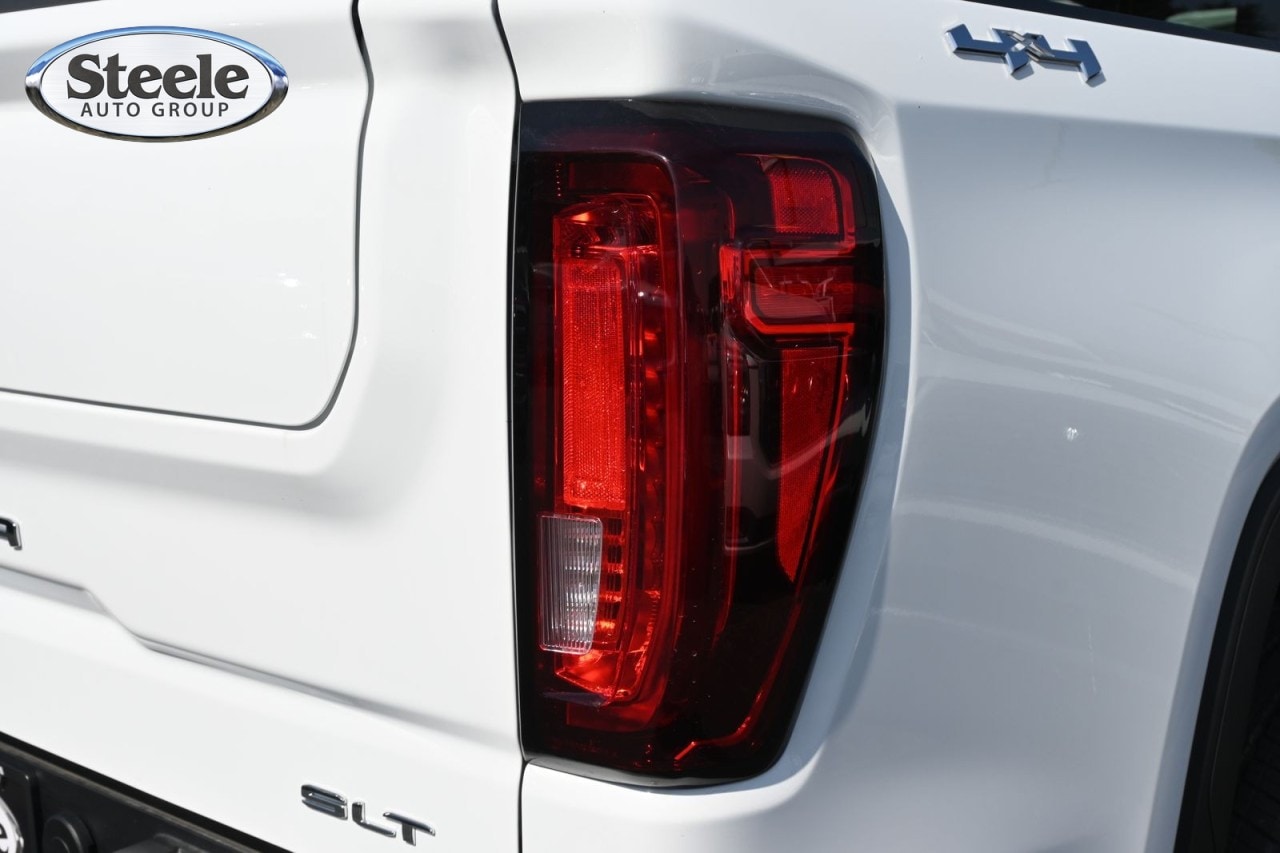 2026 GMC Sierra 1500 SLT - Photo 21