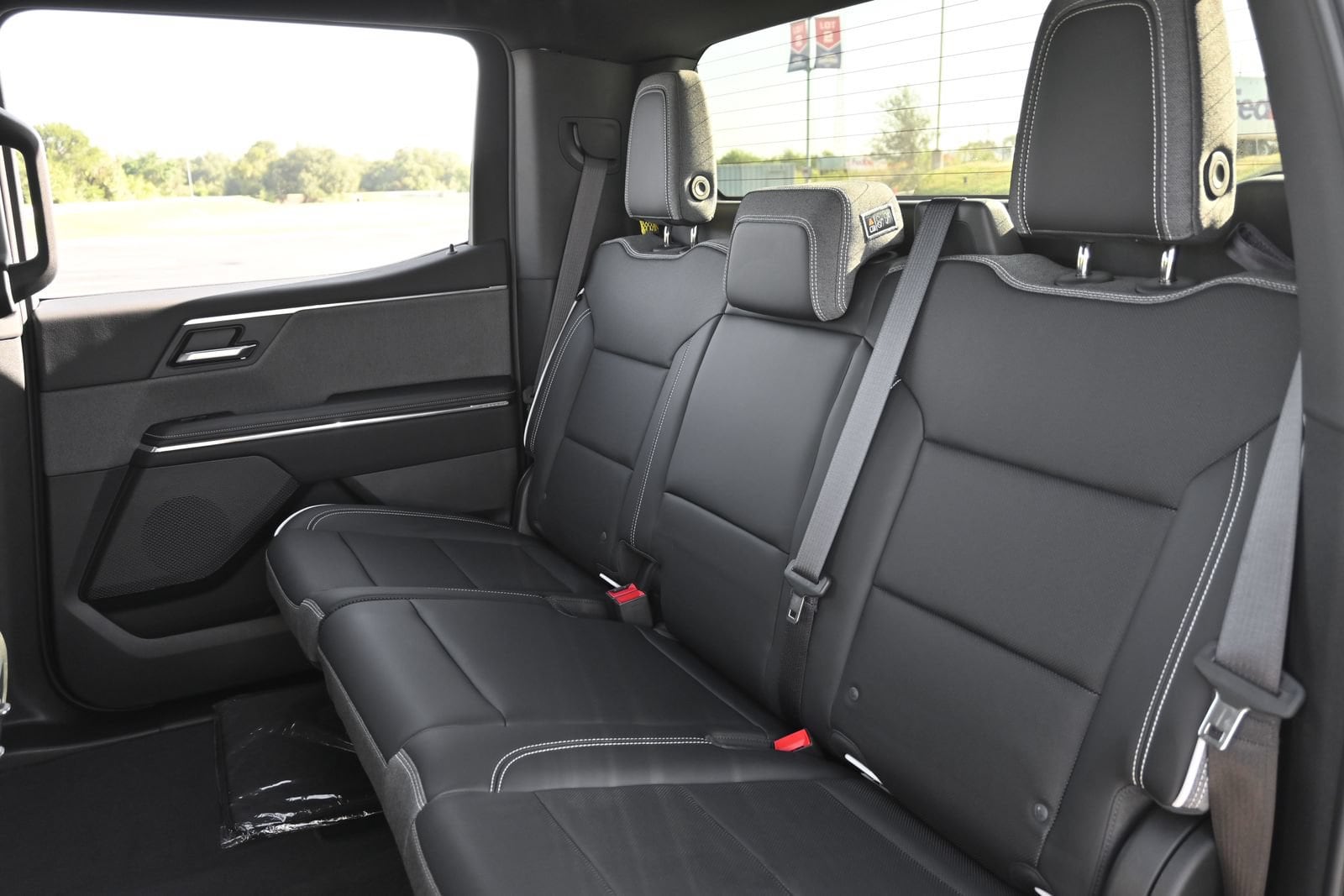 2026 GMC Sierra EV Elevation - Photo 20