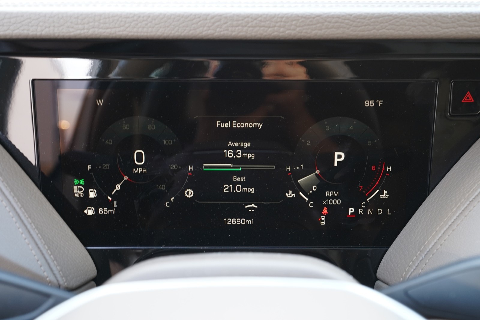 2026 GMC Yukon XL Denali - Photo 10