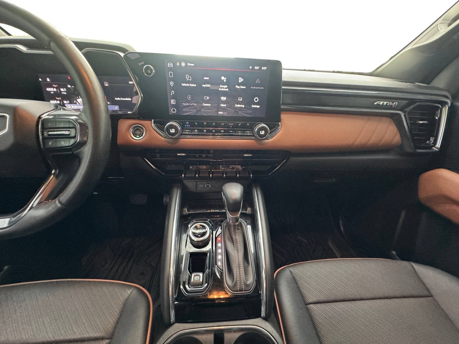2025 GMC Canyon AT4 - Photo 12