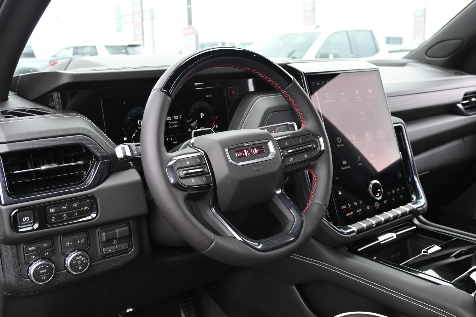 2027 GMC Yukon AT4 Ultimate - Photo 17
