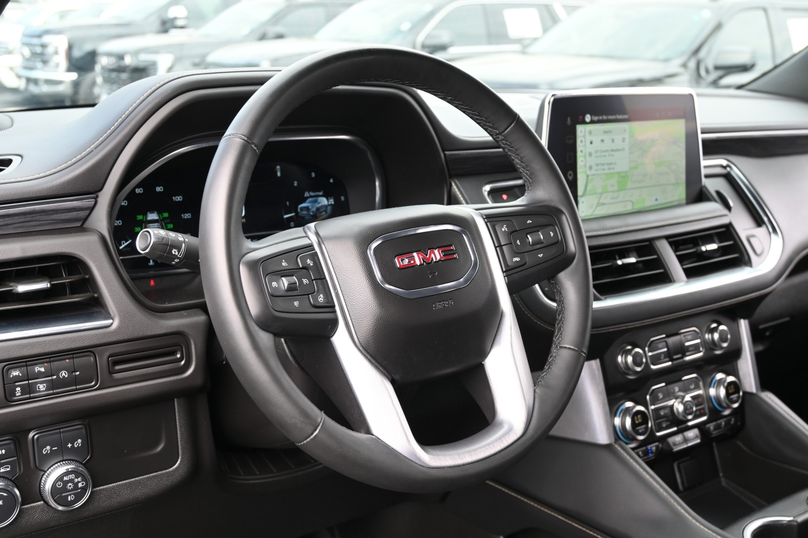 2023 GMC Yukon XL SLT - Photo 17