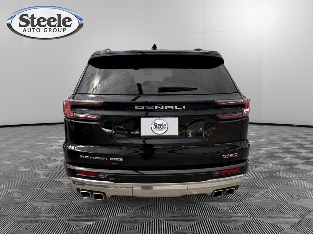 Used 2025 GMC Acadia Denali SUV