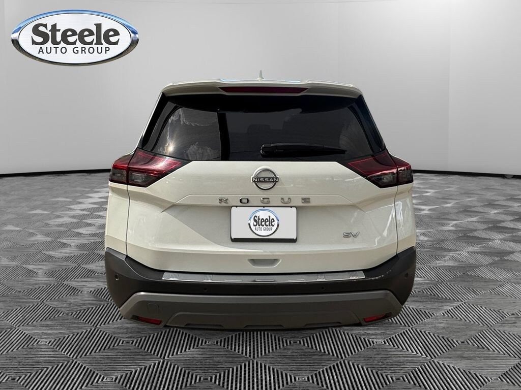 Used 2023 Nissan Rogue SV FWD SUV