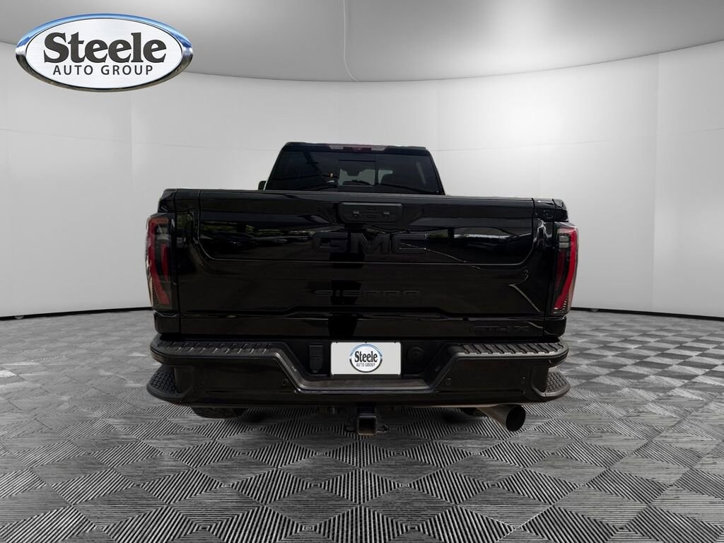Used 2025 GMC Sierra 2500 HD AT4X Truck