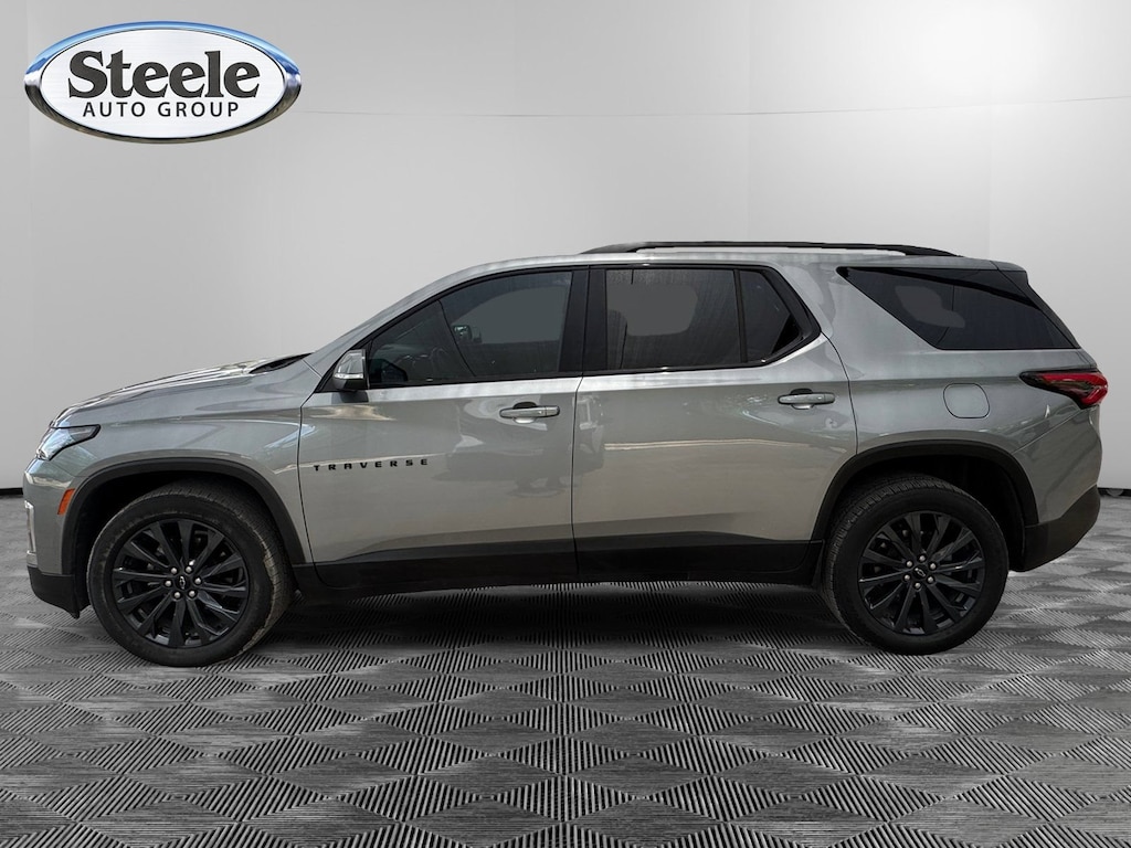 Used 2023 Chevrolet Traverse RS SUV