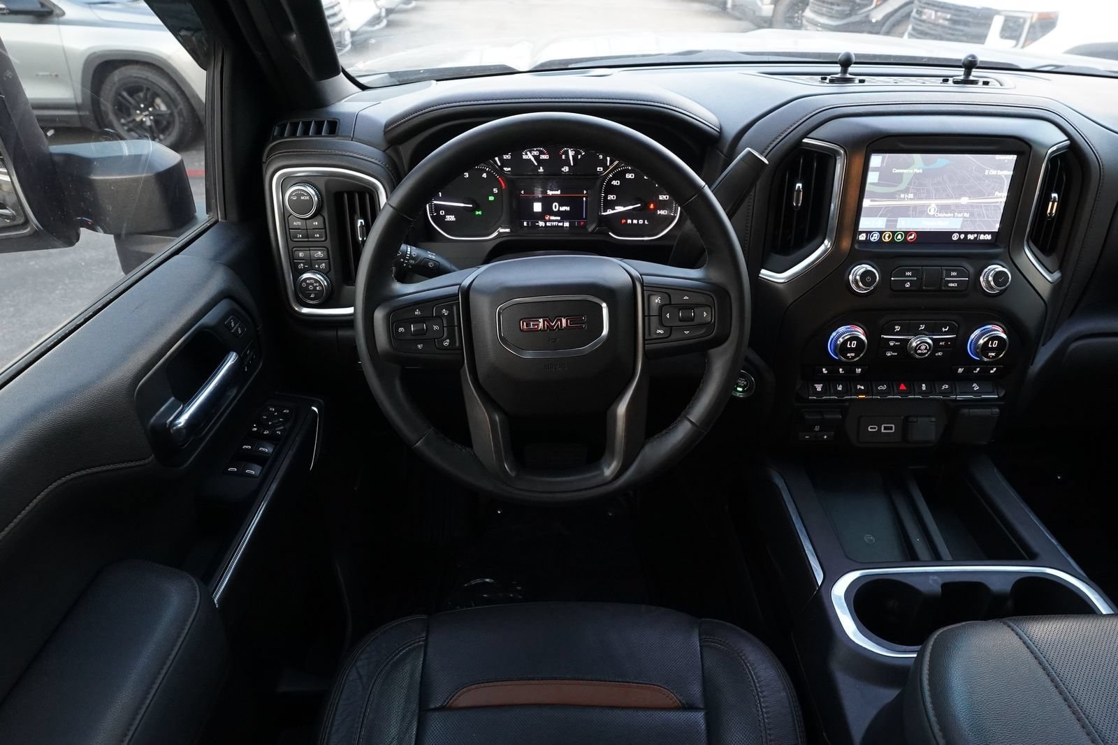 2023 GMC Sierra 3500HD AT4 - Photo 9