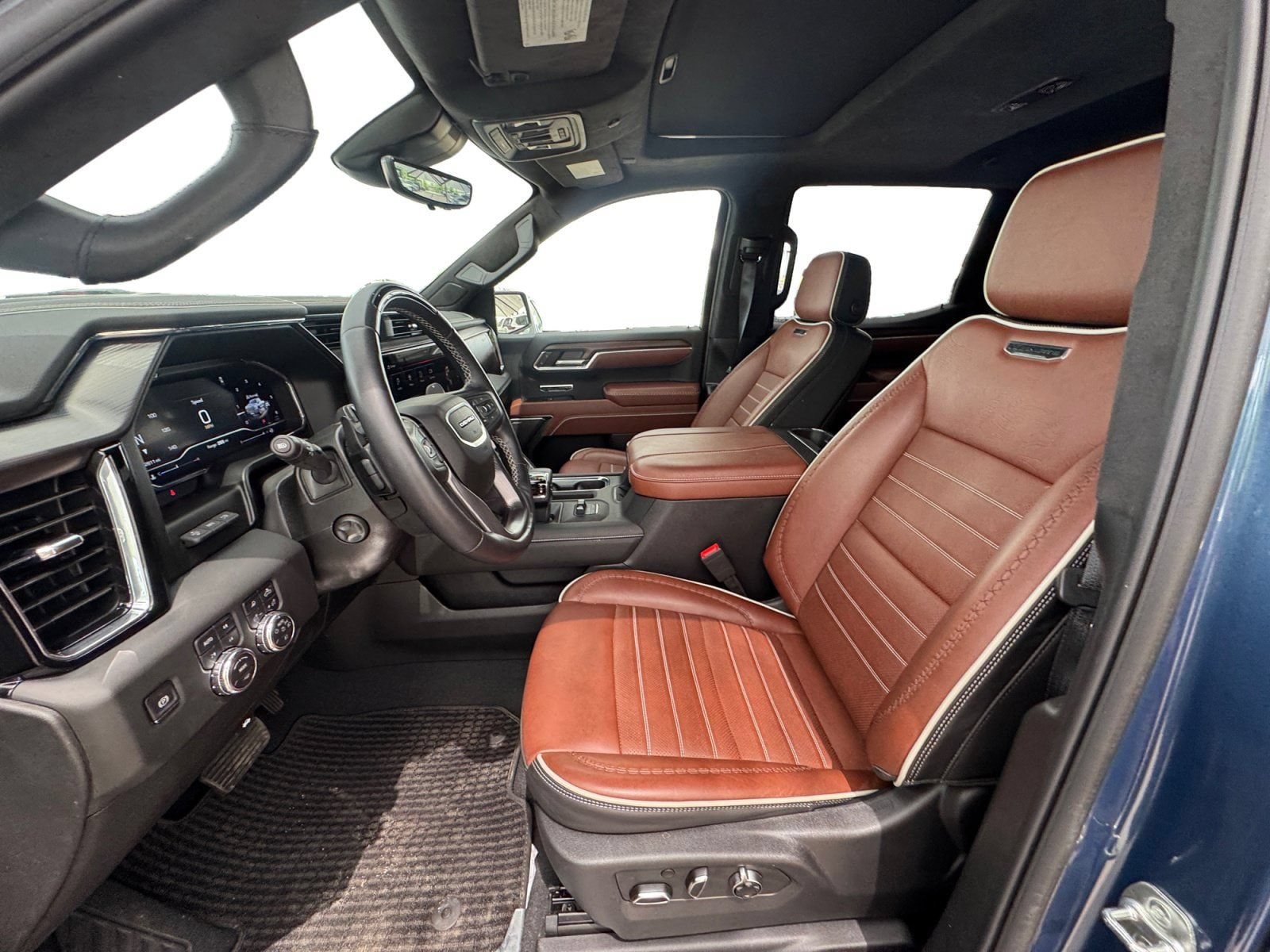 2025 GMC Sierra 1500 Denali Ultimate - Photo 10