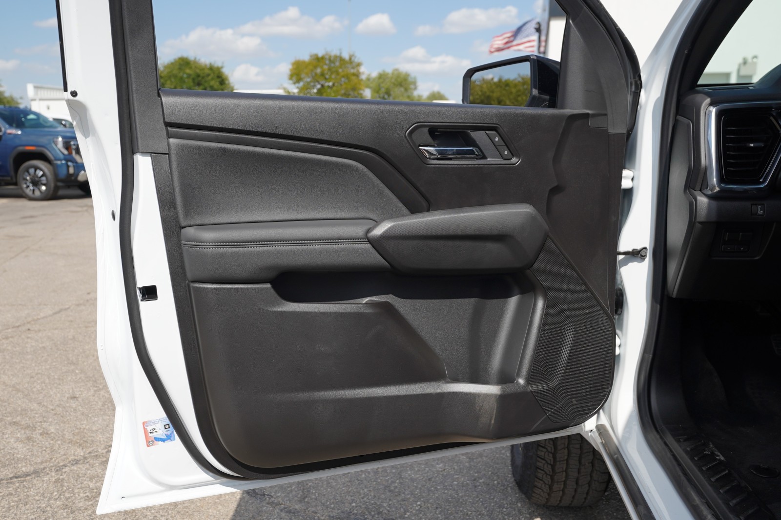 2026 GMC Canyon Elevation - Photo 19