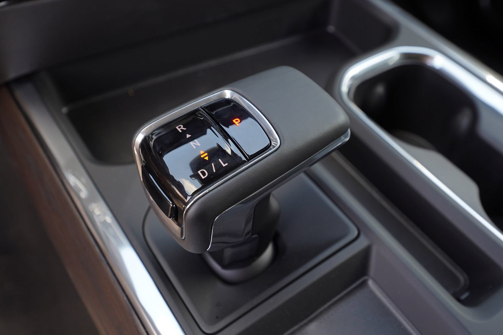 2026 GMC Sierra 1500 SLT - Photo 14