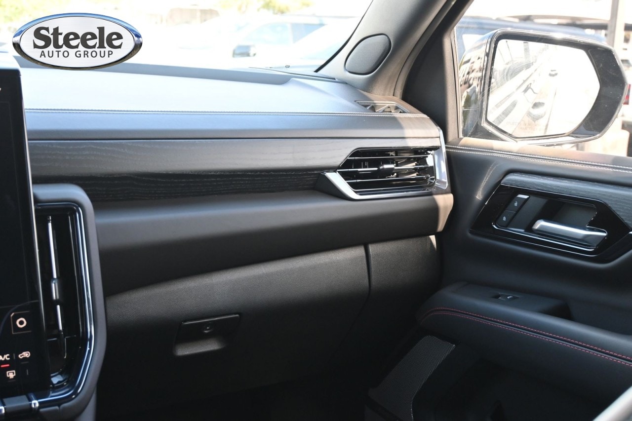 2026 GMC Yukon XL AT4 Ultimate - Photo 7