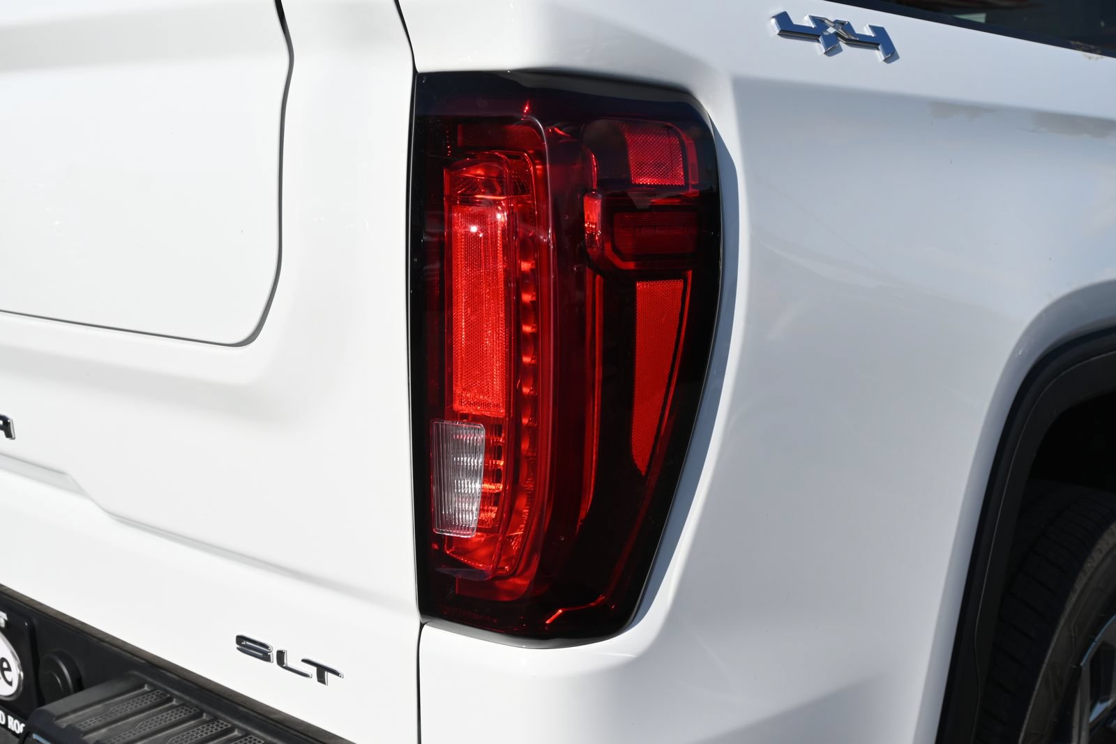2026 GMC Sierra 1500 SLT - Photo 20