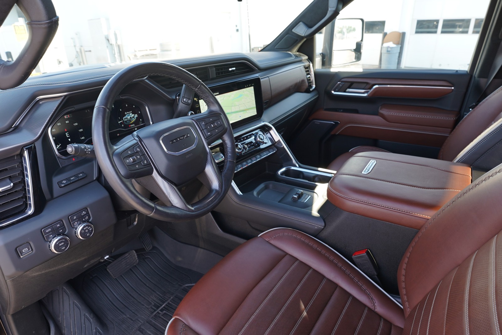 2024 GMC Sierra 2500HD Denali Ultimate - Photo 17