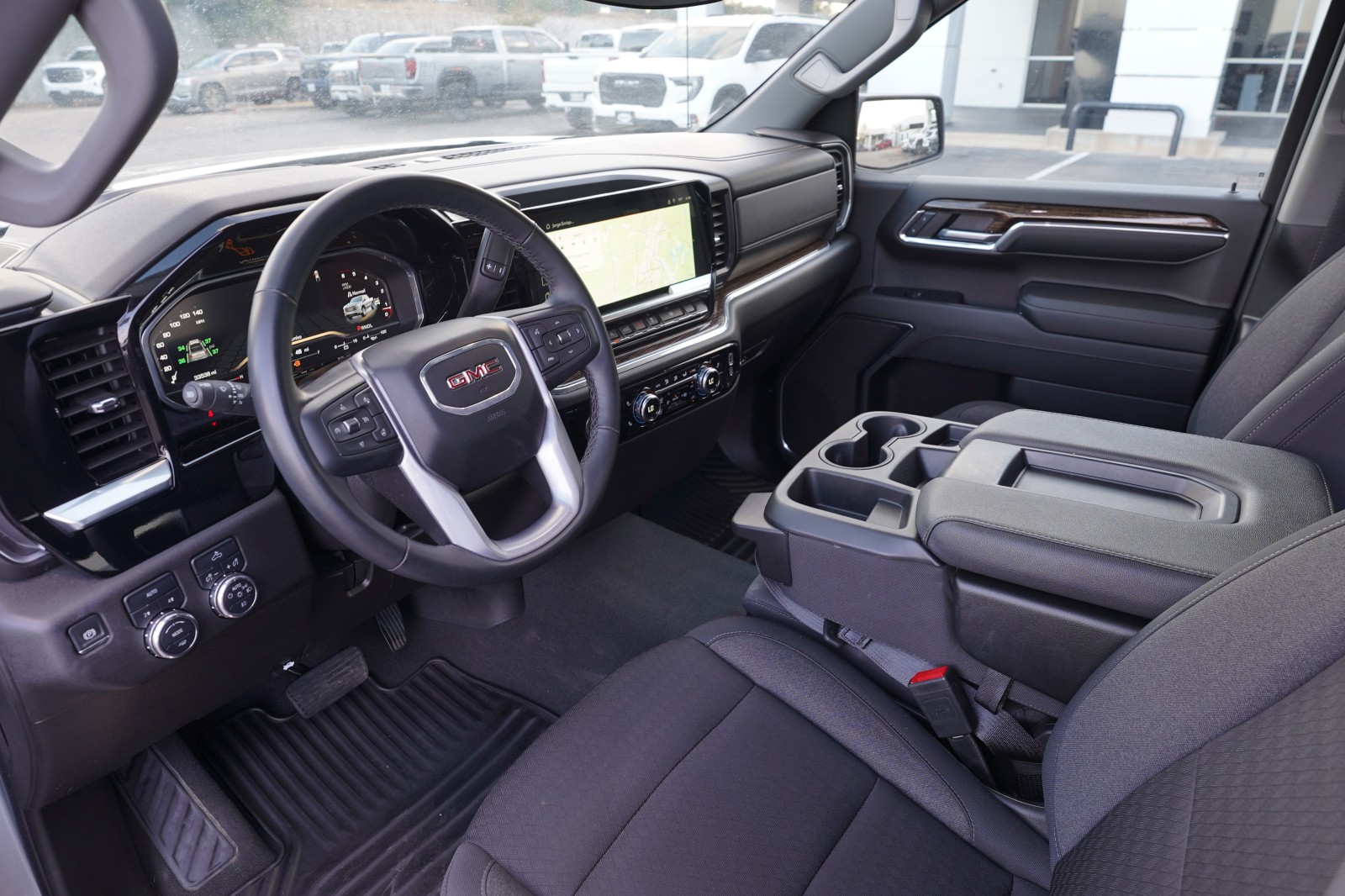 2024 GMC Sierra 1500 Elevation - Photo 17