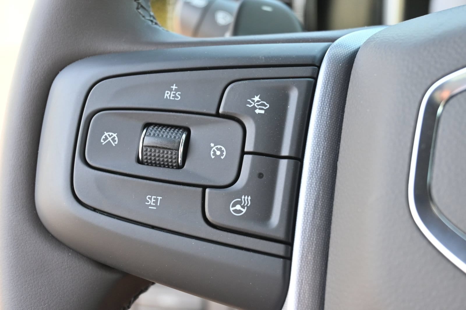 2026 GMC Sierra 1500 SLT - Photo 15