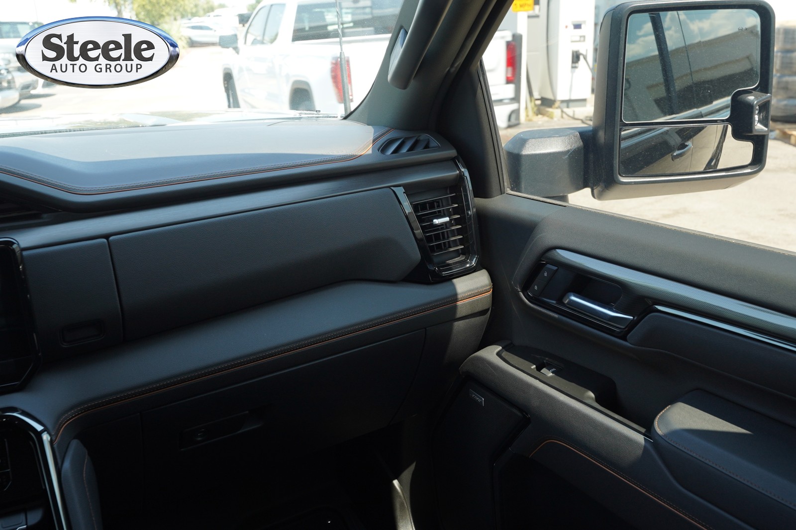 2026 GMC Sierra 2500HD AT4 - Photo 8