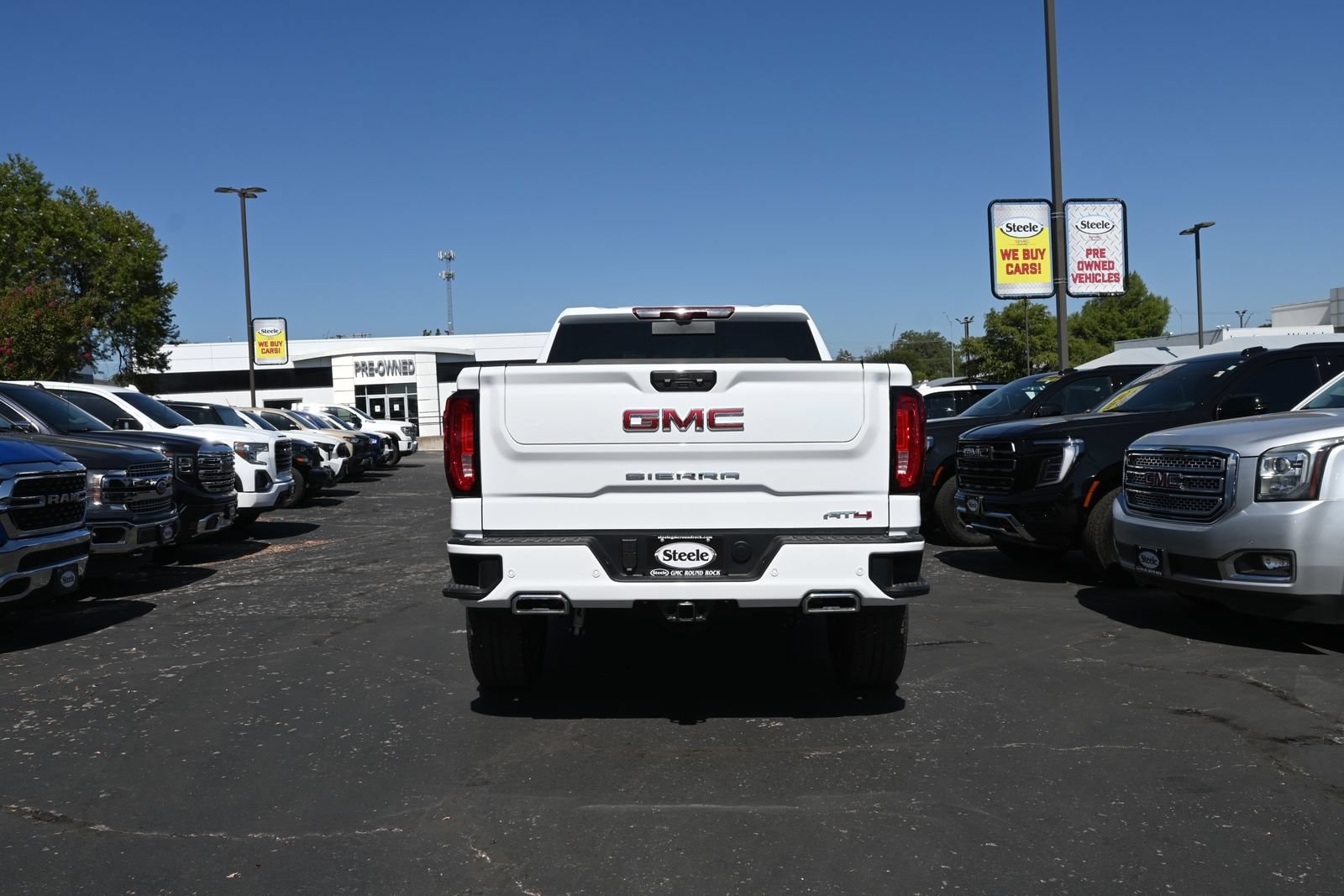 2026 GMC Sierra 1500 AT4 - Photo 6