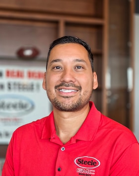 Staff member Luis Rios from ID_85d5c5