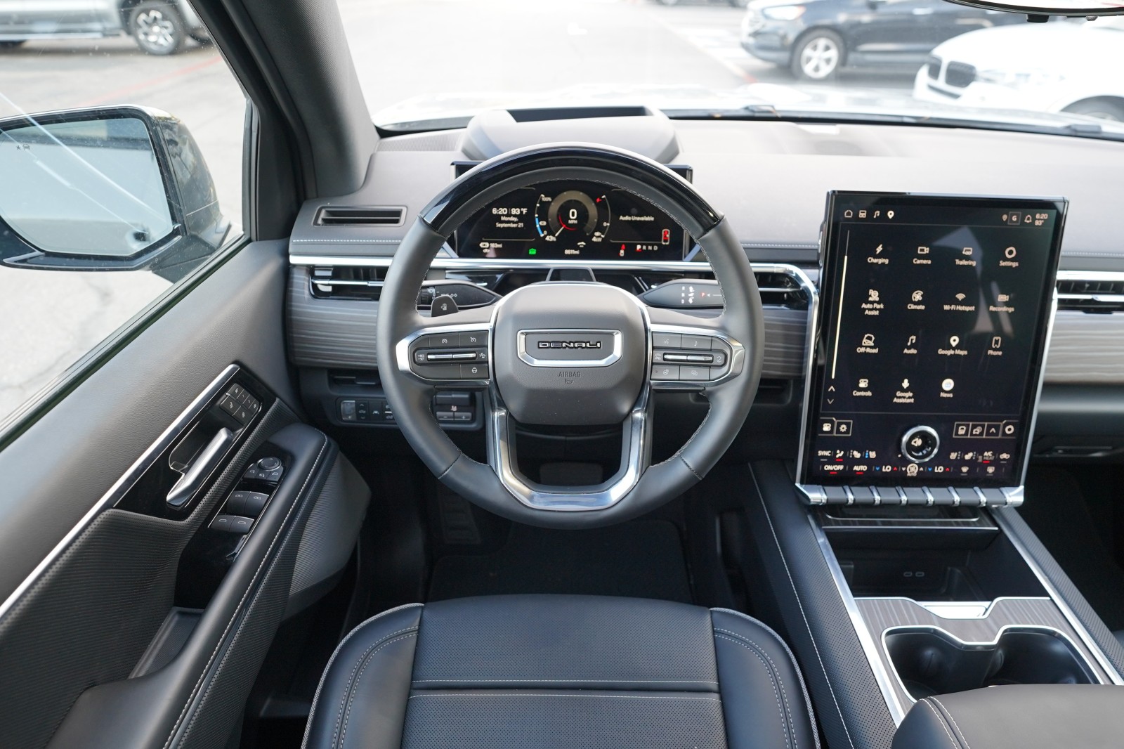 2025 GMC Sierra EV Denali - Photo 9