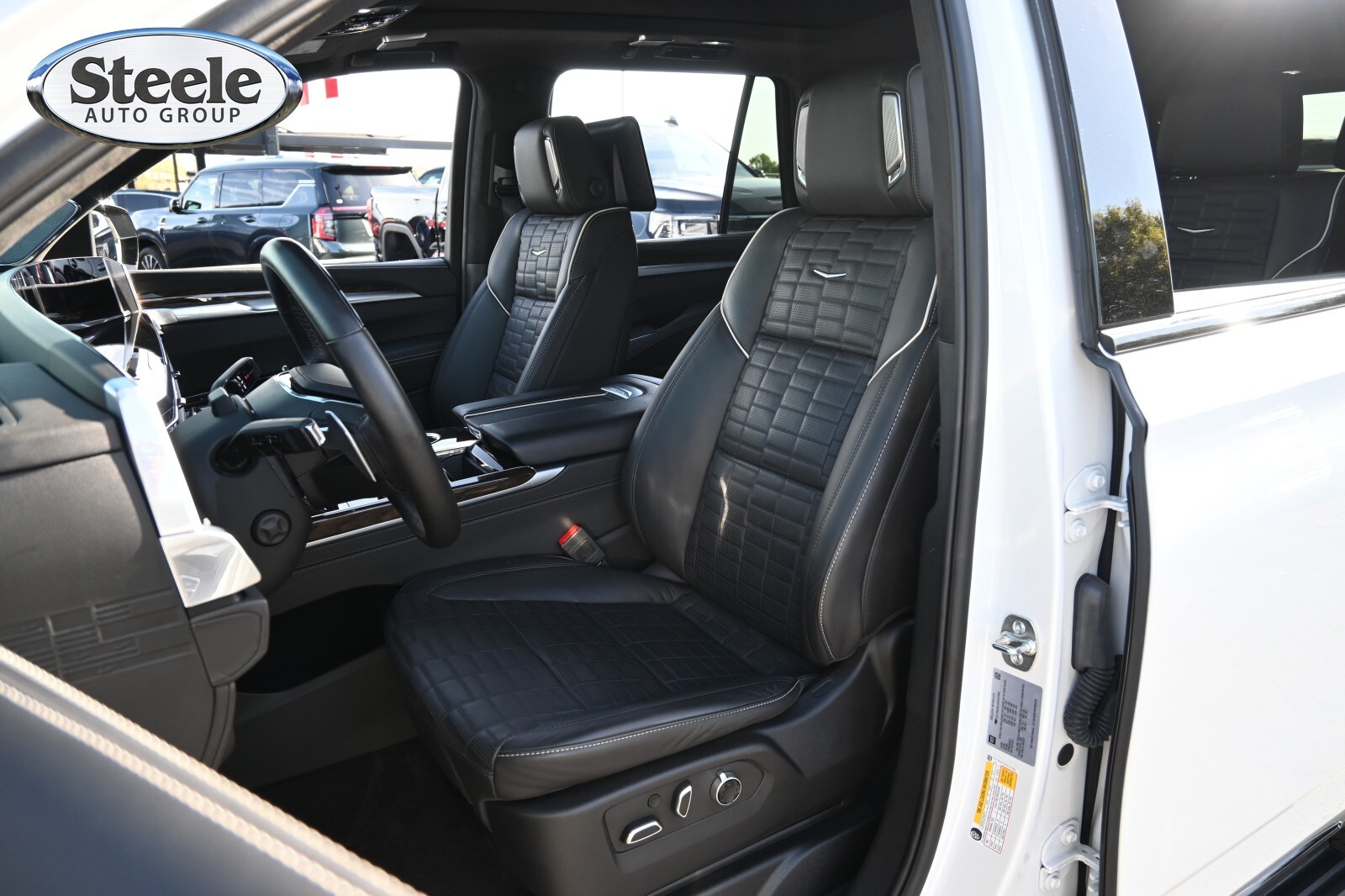 2025 Cadillac Escalade Sport Platinum - Photo 18