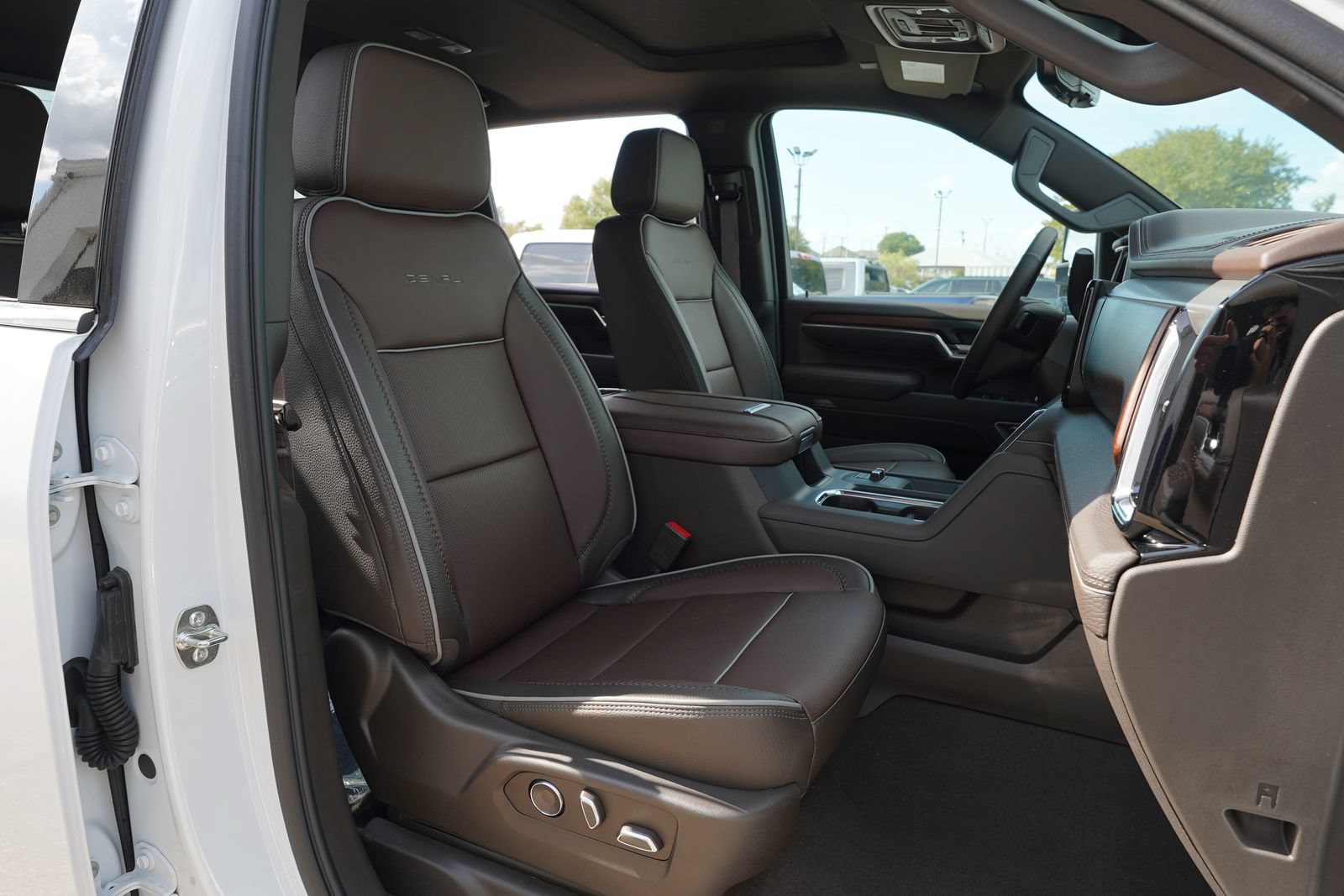 2026 GMC Sierra 3500HD Denali - Photo 25