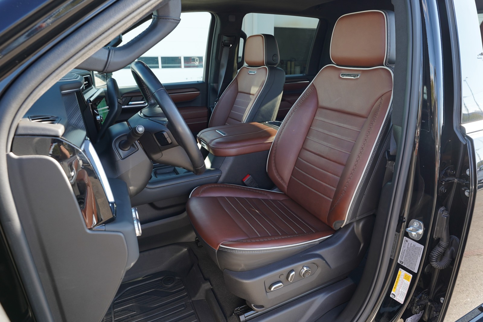 2024 GMC Sierra 2500HD Denali Ultimate - Photo 18