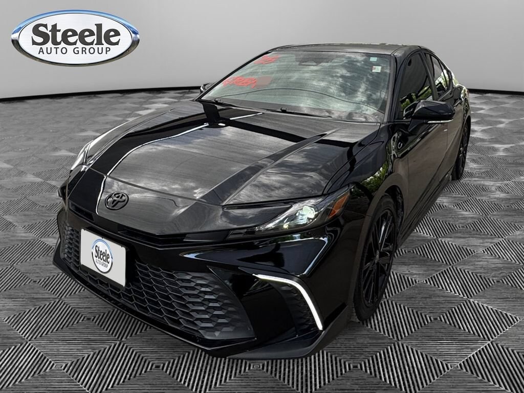 Used 2025 Toyota Camry SE Sedan