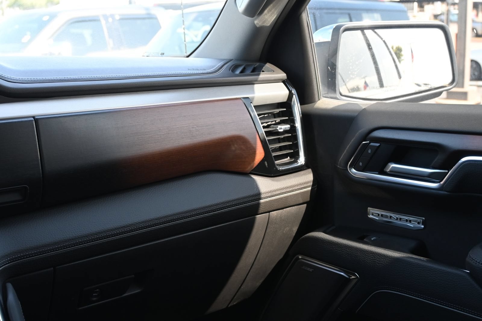 2026 GMC Sierra 1500 Denali - Photo 8