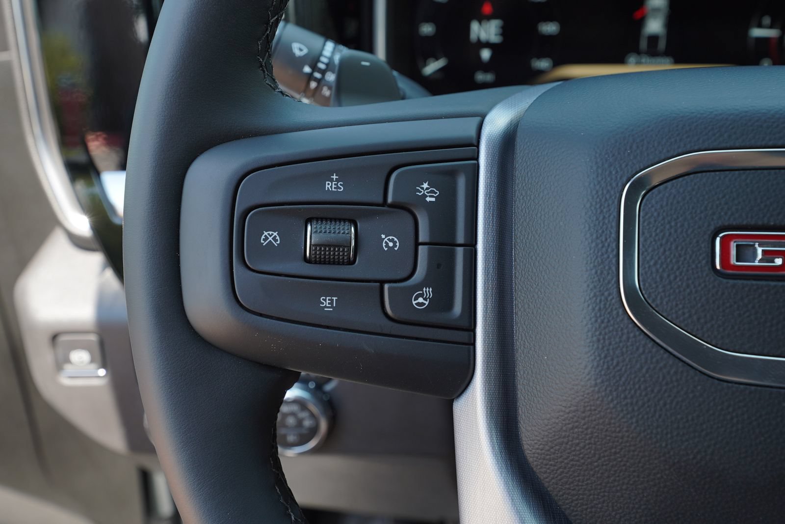 2026 GMC Sierra 1500 SLT - Photo 16