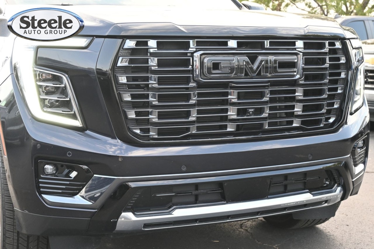 2025 GMC Yukon Denali Ultimate - Photo 29