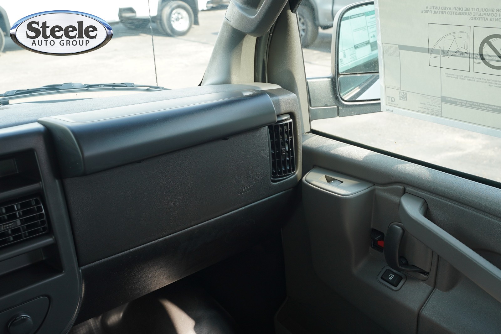 2026 GMC Savana Cargo Work Van - Photo 8