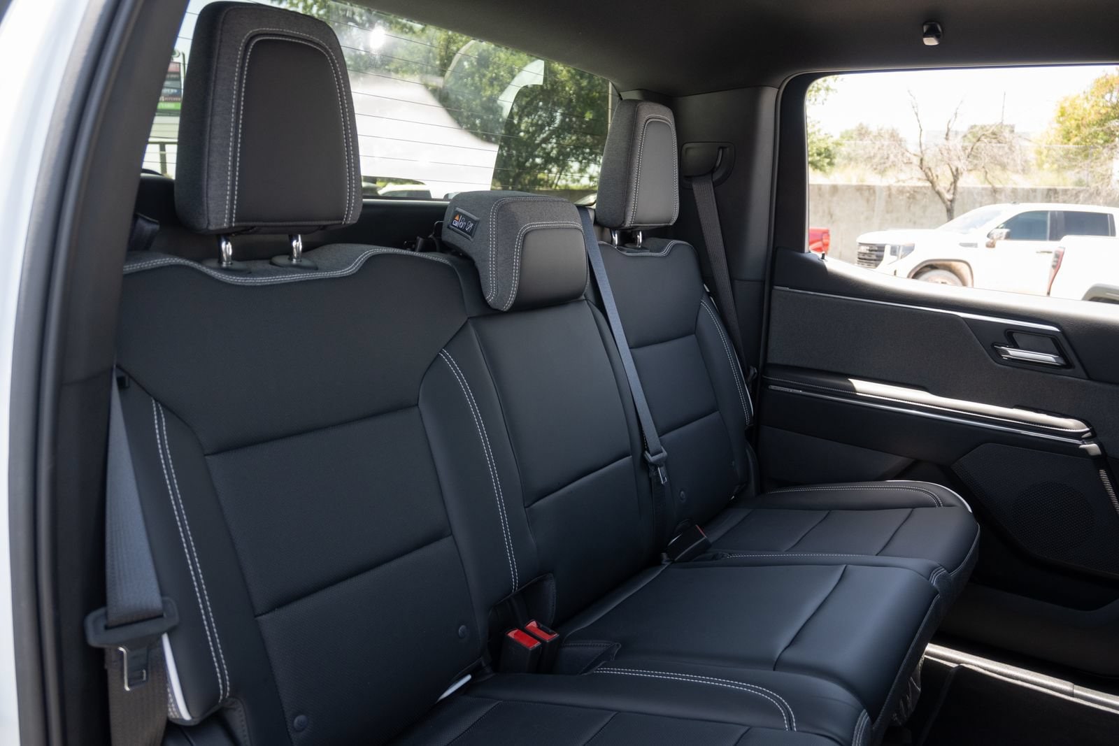 2026 GMC Sierra EV Elevation - Photo 23