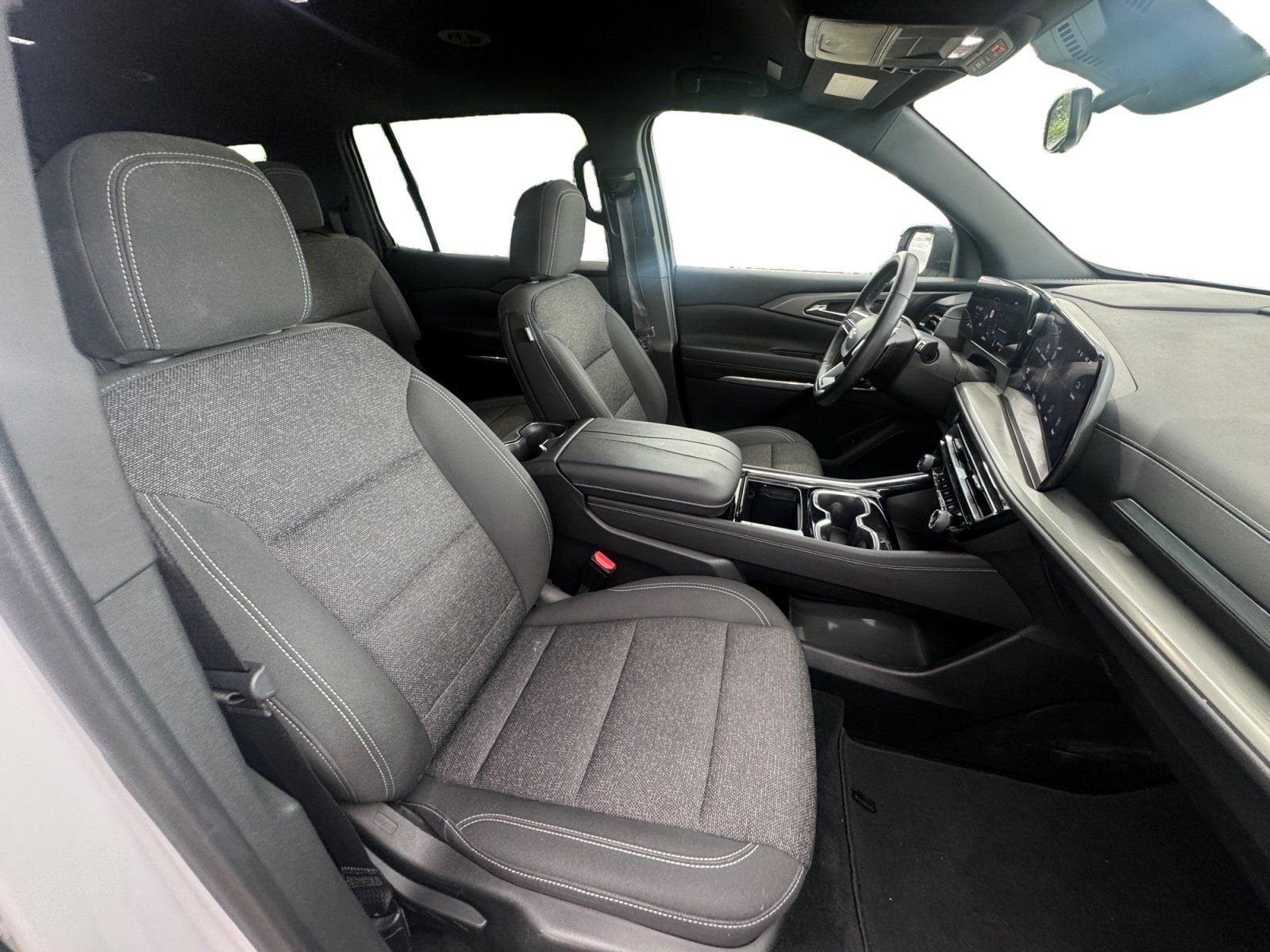 2024 Chevrolet Traverse LS - Photo 15