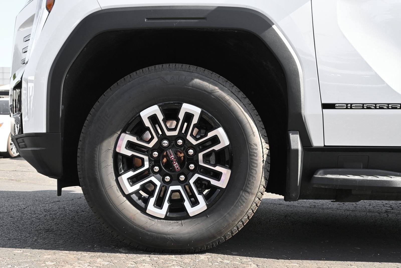 2026 GMC Sierra EV Elevation - Photo 28
