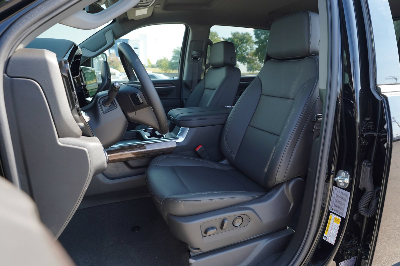 2026 GMC Sierra 2500HD SLT - Photo 18