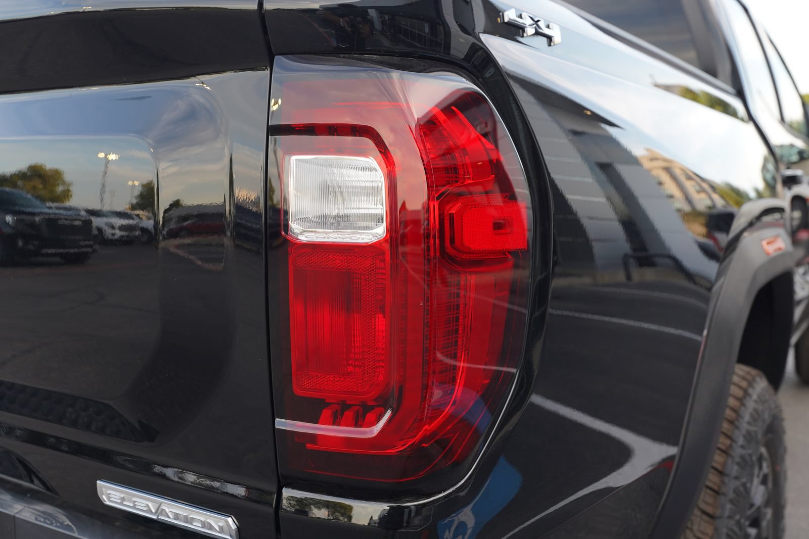 2026 GMC Canyon Elevation - Photo 21