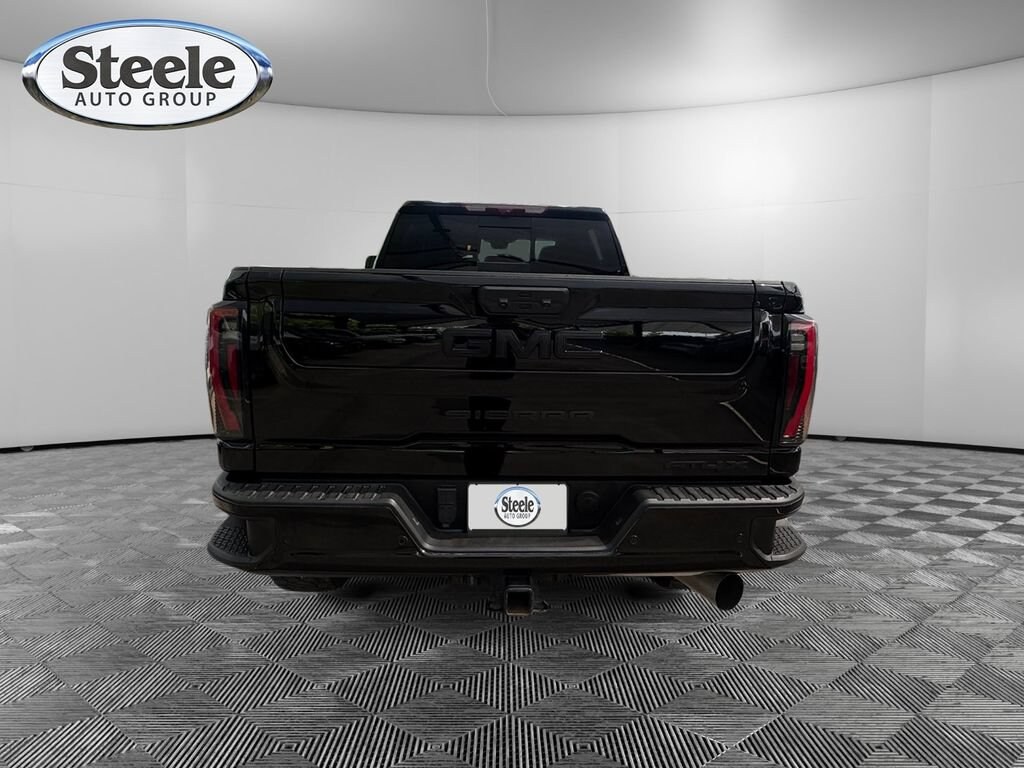 Used 2025 GMC Sierra 2500 HD AT4X Truck