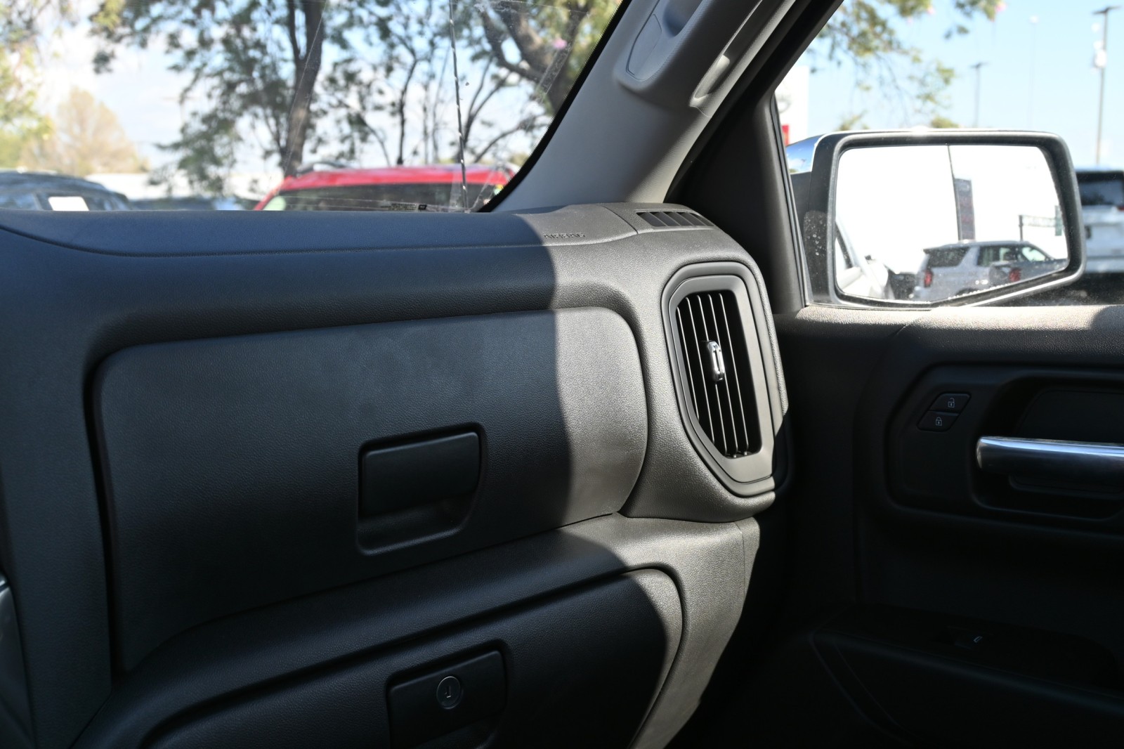 2026 GMC Sierra 1500 Pro - Photo 7