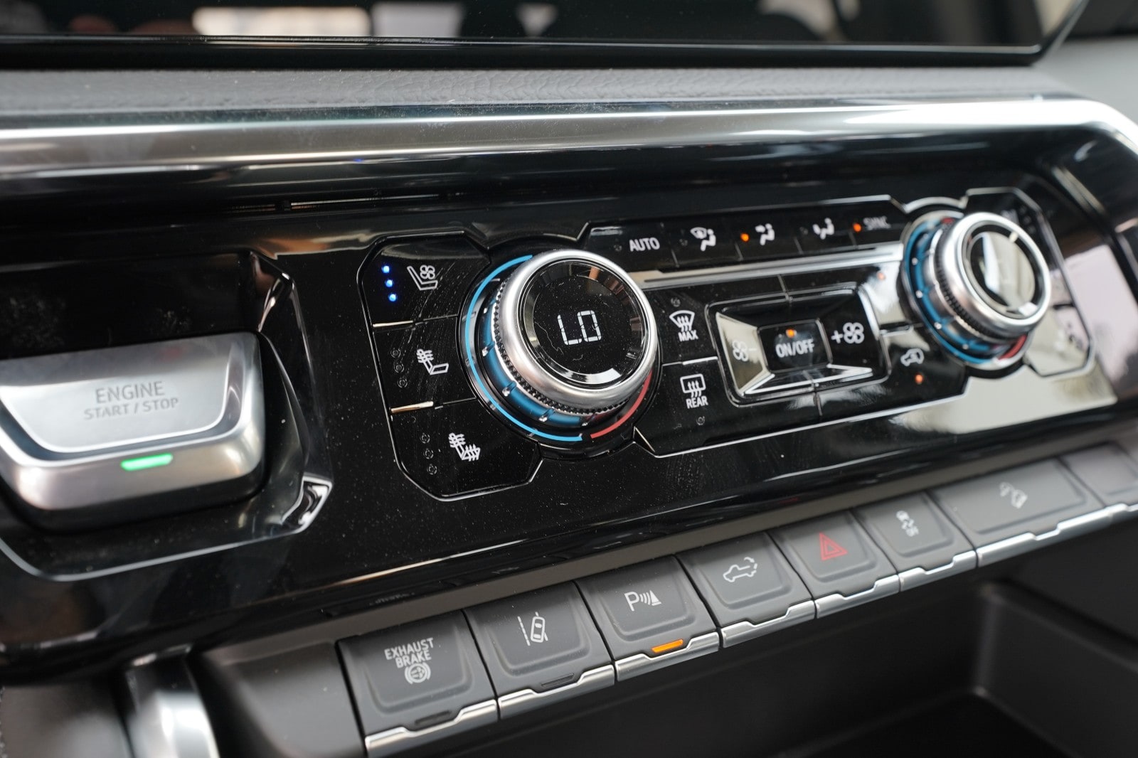 2026 GMC Sierra 2500HD Denali - Photo 15