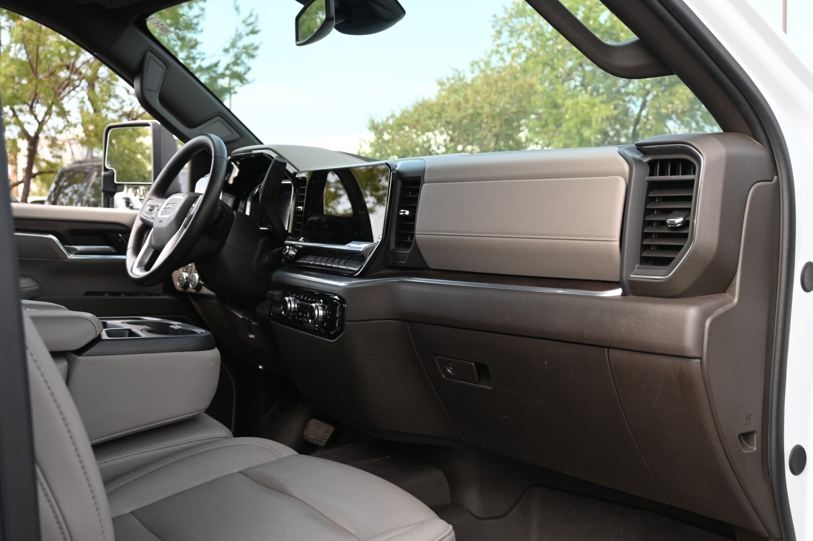 2026 GMC Sierra 2500HD SLT - Photo 24