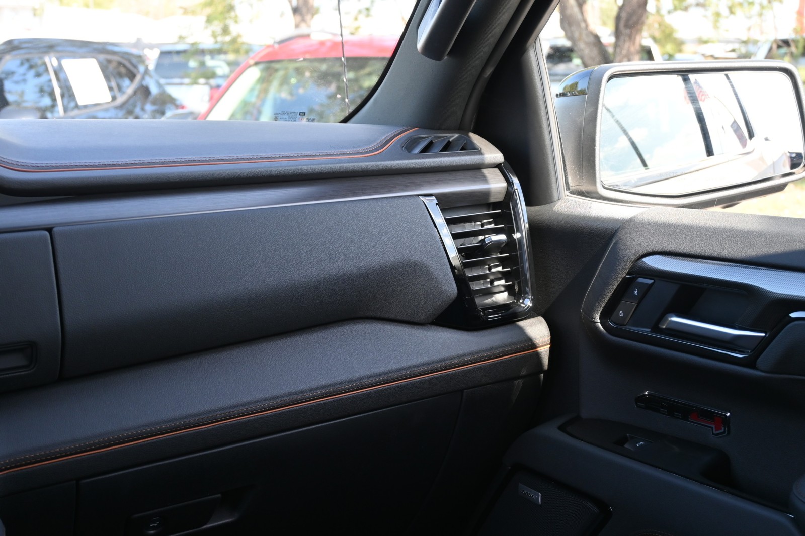 2026 GMC Sierra 1500 AT4 - Photo 8