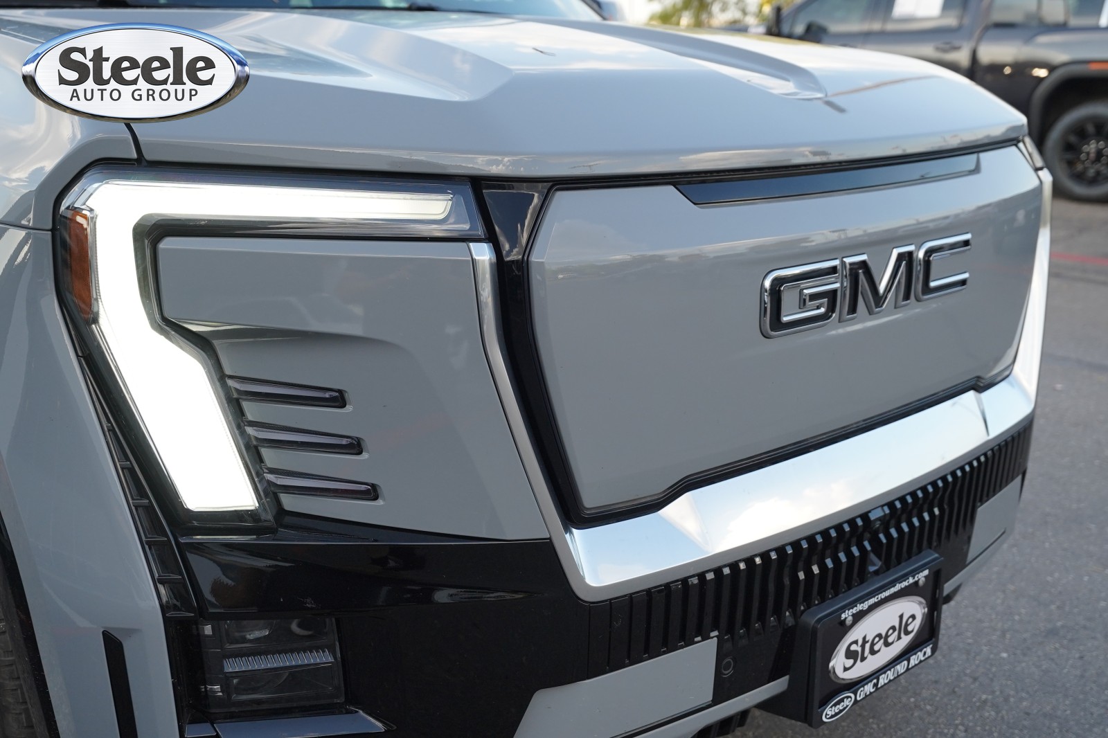 2025 GMC Sierra EV Denali - Photo 27
