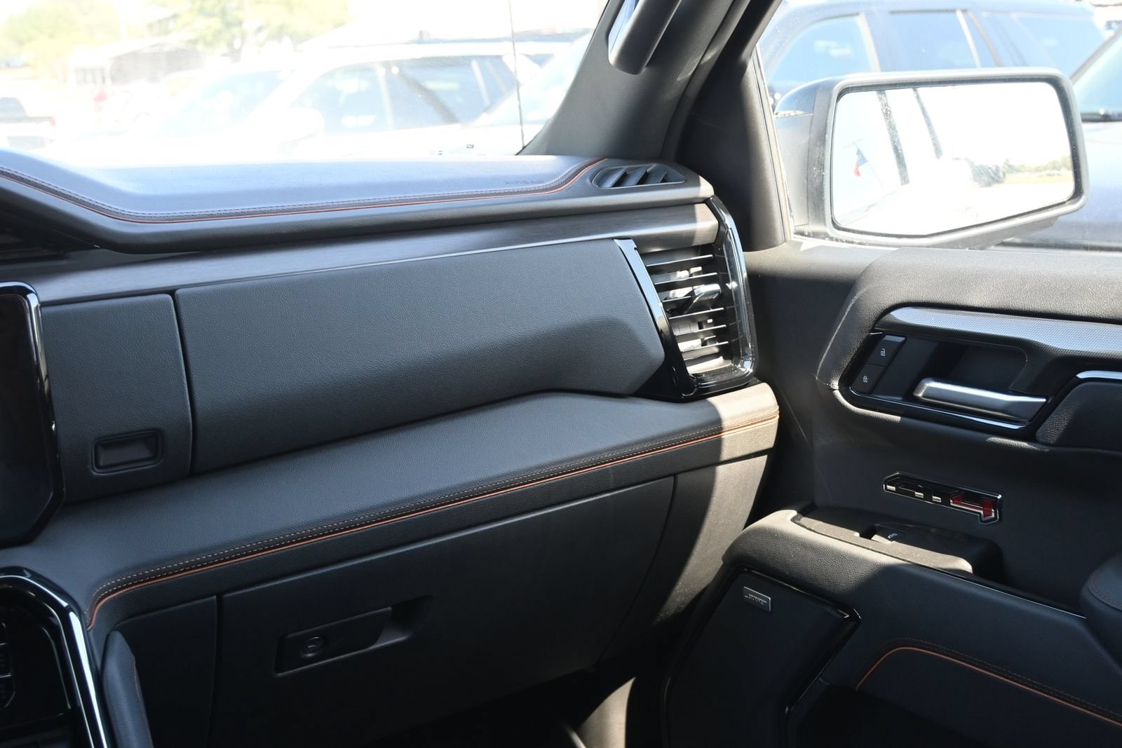 2026 GMC Sierra 1500 AT4 - Photo 8