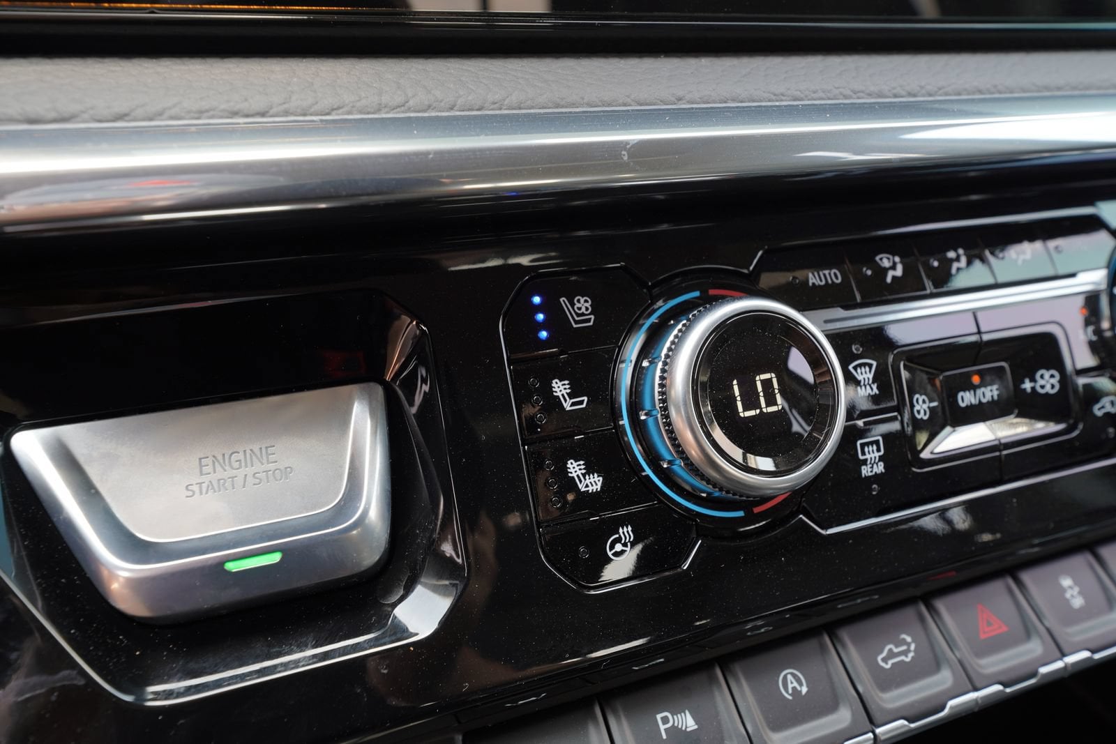 2026 GMC Sierra 1500 Denali - Photo 16