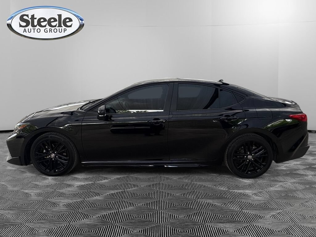 Used 2025 Toyota Camry SE Sedan