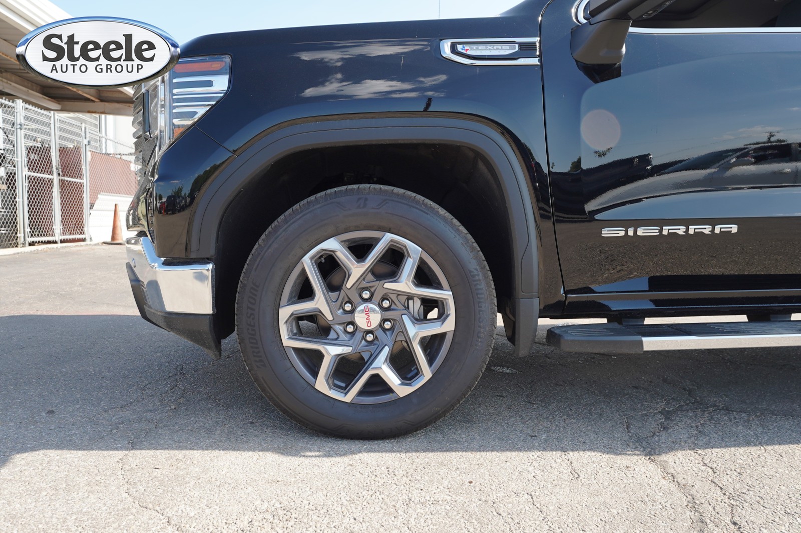 2026 GMC Sierra 1500 SLT - Photo 28