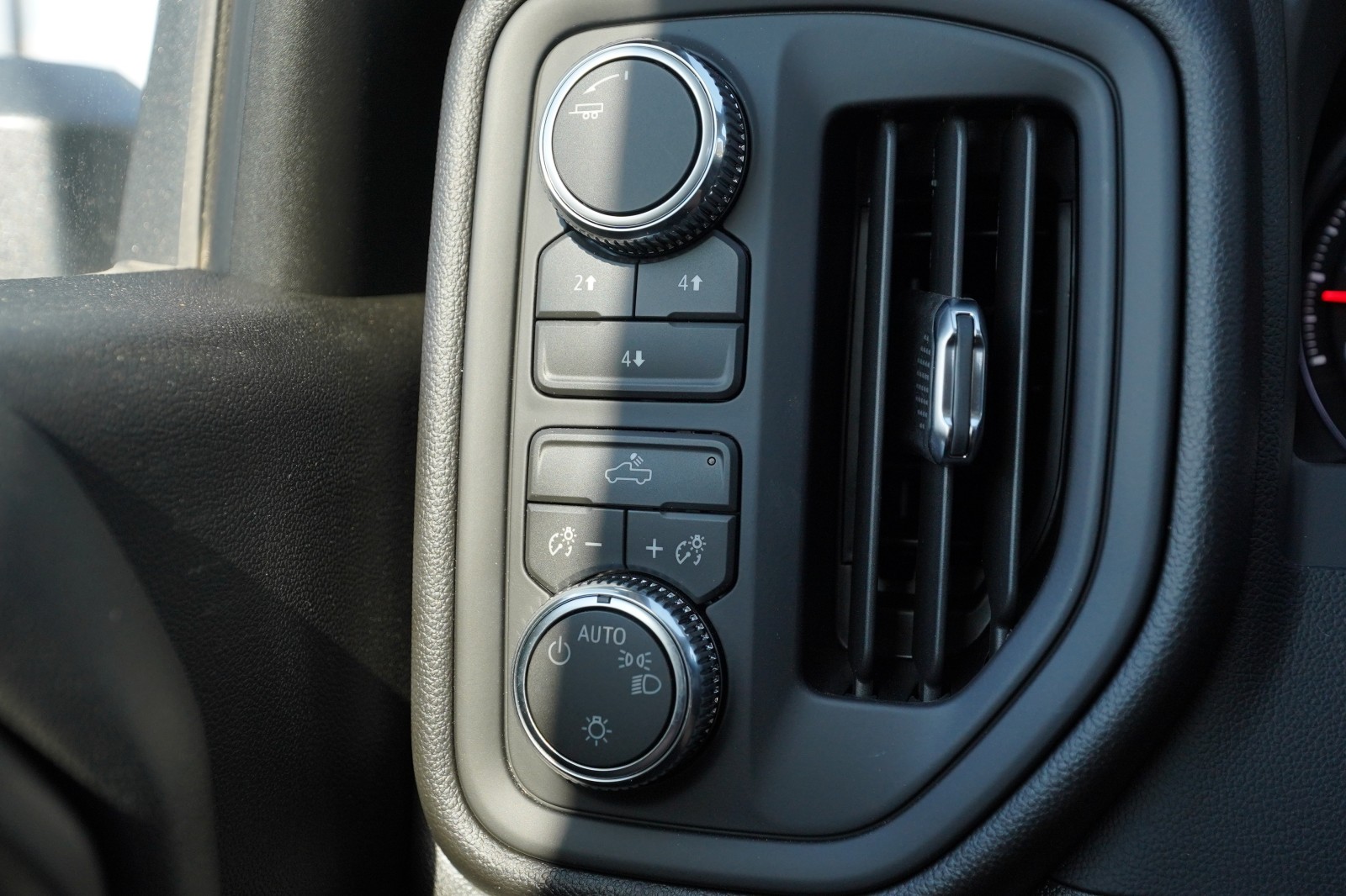 2026 GMC Sierra 2500HD Pro - Photo 16