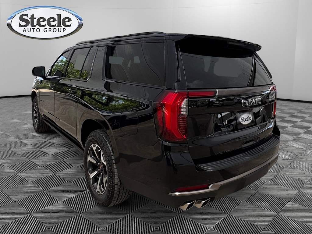 Used 2025 GMC Yukon XL AT4 Ultimate SUV