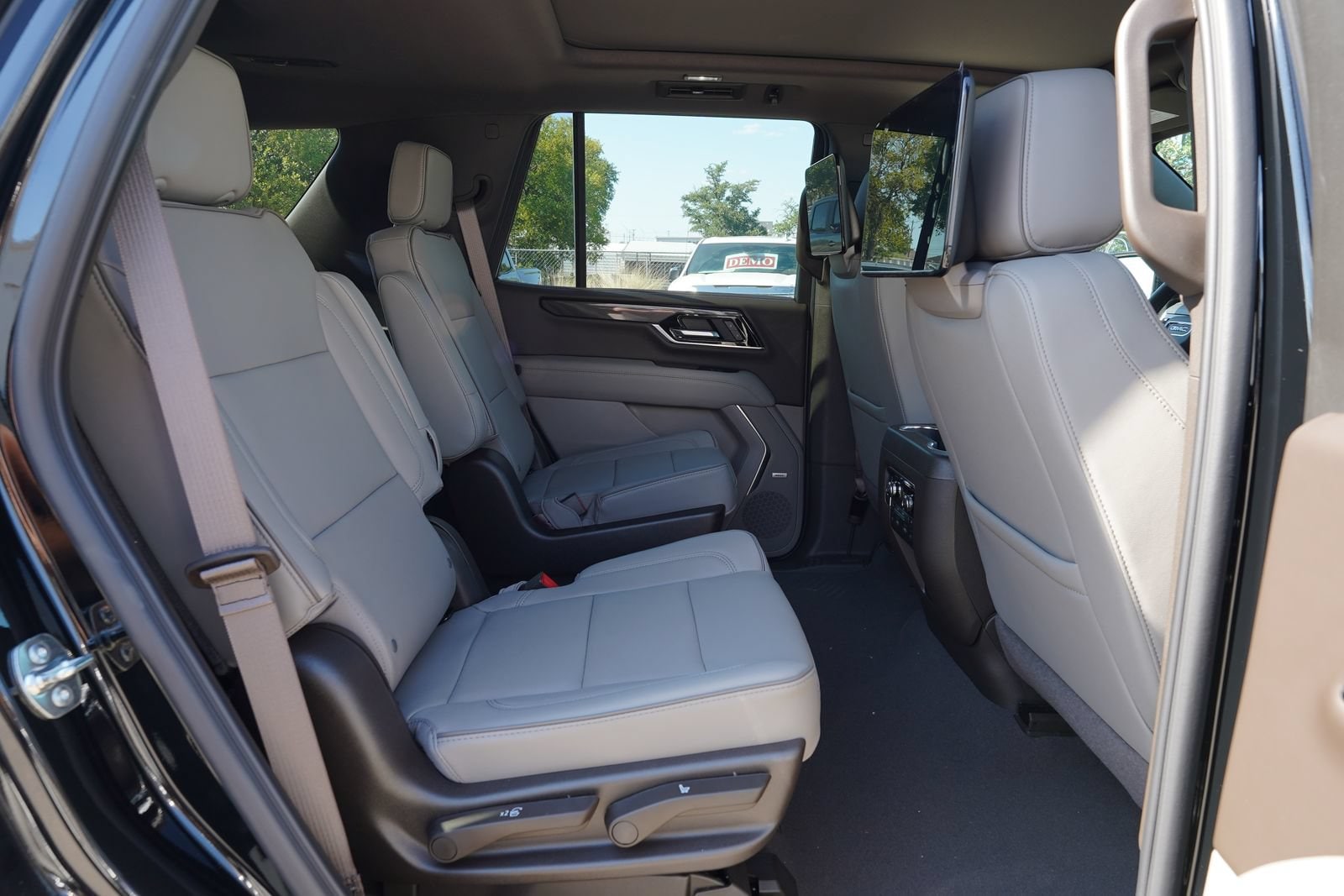 2026 GMC Yukon Elevation - Photo 23