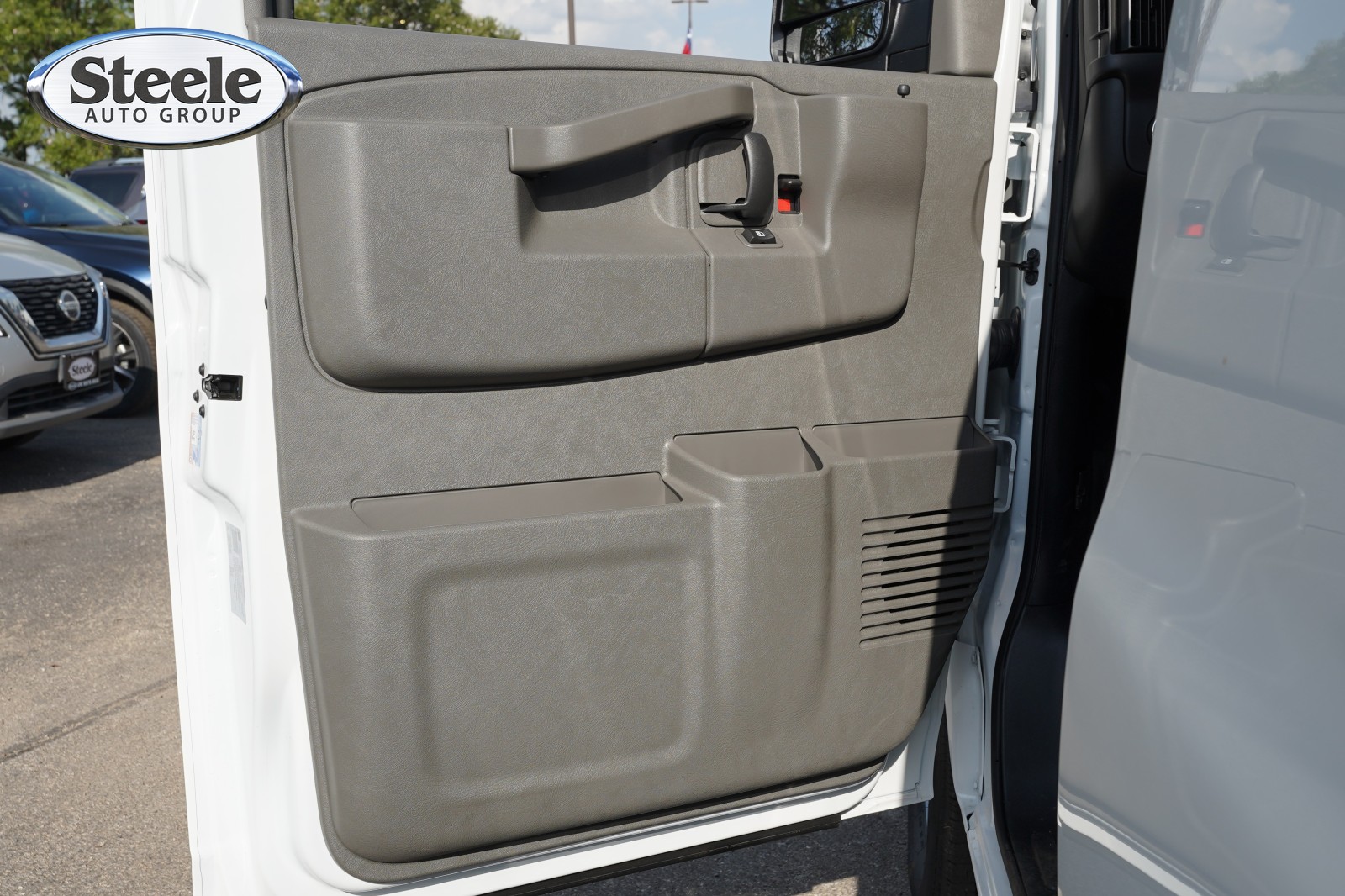 2026 GMC Savana Cargo Work Van - Photo 18